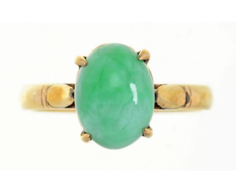 A JADE CABOCHON RING IN GOLD, MARKED 14K, 3G, SIZE M++GOOD CONDITION