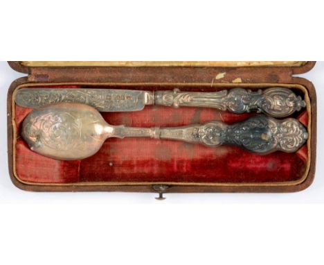 A VICTORIAN SILVER CHILD'S SPOON AND FORK, BIRMINGHAM 1849, CASED, BOWL OF SPOON DENTED 