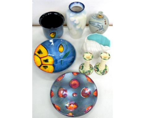 TWO POOLE POTTERY DISHES AND A JARDINIERE, LARGEST DISH 27CM D, PRINTED OR MOULDED MARKS AND SEVERAL OTHER ITEMS, STUDIO POTT