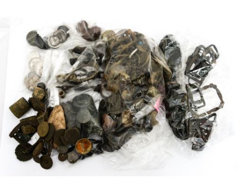 ***AMENDED GUIDE*** Book clasp, Roman brooch (broken) silver hammered coins, modern and Victorian coins, two merchant weights