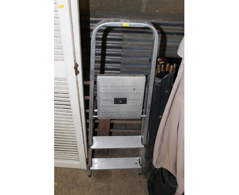 A small aluminium step ladder 