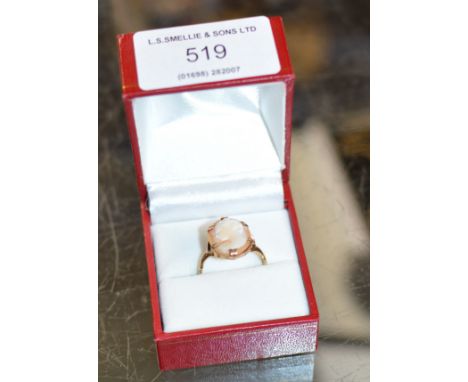 9 CARAT GOLD CAMEO DRESS RING     