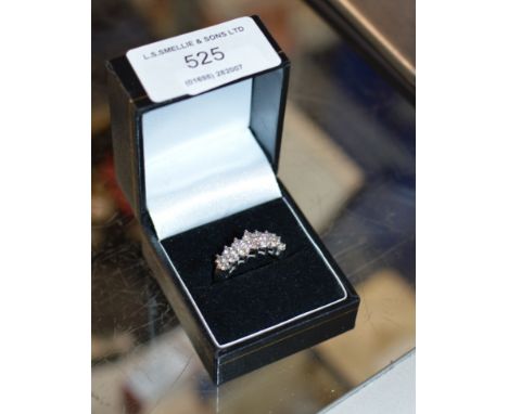 14 CARAT WHITE GOLD DIAMOND SET RING - APPROX WEIGHT = 4.3 GRAMS     