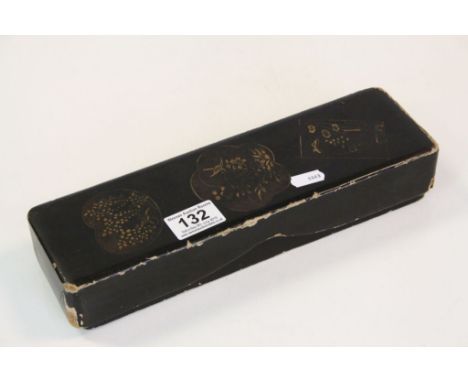Vintage Japanese Lacquered Wooden Pen or Chopstick box, measures approx 30 x 9 x 5cm