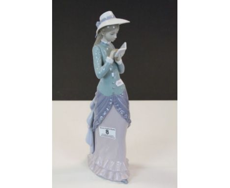 Lladro ceramic Figurine of a Girl reading a Book, stands approx 36cm, numbered C-21M to base