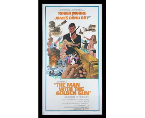 With artwork by Bond poster veteran Robert McGinnis (sadly for the last time on an official movie campaign), this "The Man Wi