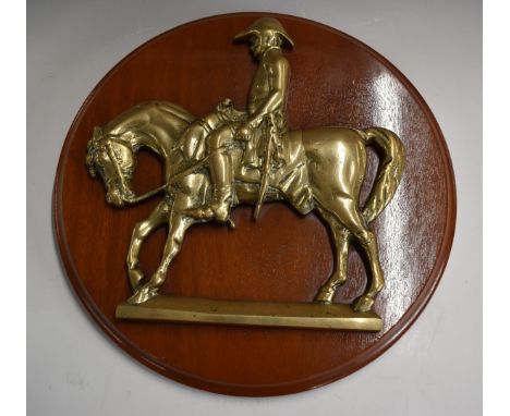 Mounted brass figure of the Duke of Wellington, diameter 42cm, vendor's handwritten notes attached describes the item as a gu