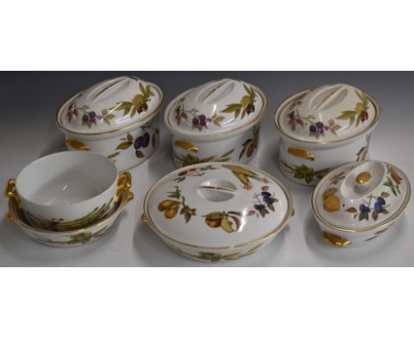 Five Royal Worcester tureens decorated in the Evesham pattern and two bowls
