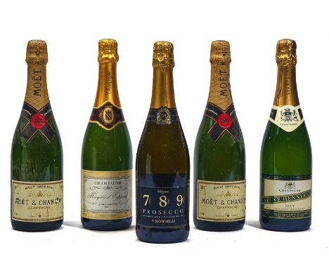 FOUR BOTTLES OF CHAMPAGNE AND ONE BOTTLE OF PROSECCO (5)Comprising: 2x Moet and Chandon Brut ImperialVeuve HennerickMarquis d