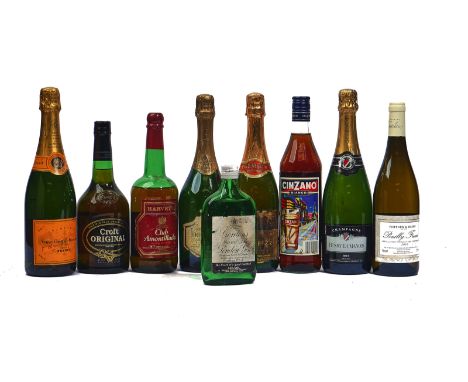 SEVENTEEN BOTTLES OF MIXED WINES, CHAMPAGNES AND SPIRITSComprising;2x 2001 Chateau Du Haut Belvedere Sauvignon Blanc2x 2001 D