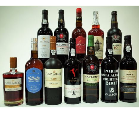 12 BOTTLES PORTVista Alegre 10 Year Old Medium Dry White (500ml), Colheita 2001 &amp; 30 Year Old Tawny; Oscar Quevedo White;