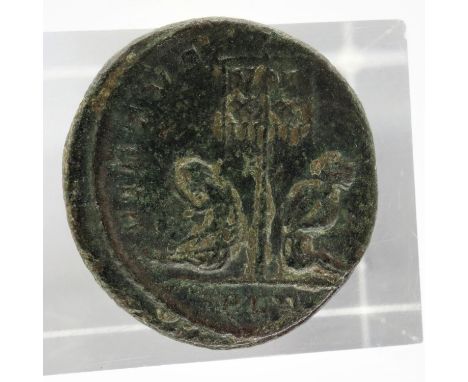 Roman AE, slaves under captive banner. P&amp;P Group 0 (£5+VAT for the first lot and £1+VAT for subsequent lots) 
