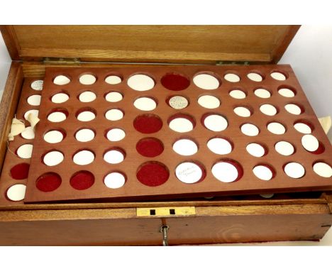 Edwardian coin collecting chest with removable trays and key. P&amp;P Group 3 (£25+VAT for the first lot and £5+VAT for subse