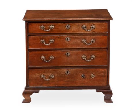 A GEORGE III MAHOGANY CHEST OF DRAWERS IN THE MANNER OF THOMAS CHIPPENDALE, CIRCA 1770 Of small proportions 81cm high, 82cm w