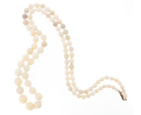 A single row graduated opal bead necklace, each spherical bead is separated with a crystal rondel, 79cm.