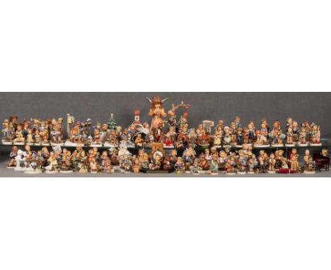 Große Sammlung von ca. 120 „Hummel-Figuren“. Wilhelm Goebel 20. Jh. Porzellan, bunt bemalt. Entwurf und sign. Maria Innocenti