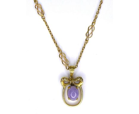 An 18k yellow gold pendant necklace, of oval form with a bow surmount centered by a lavender coloured jade oval cabochon in f