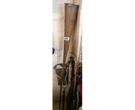 A shooting stick, silver collar riding whip, coaching horn, parasol, etc.