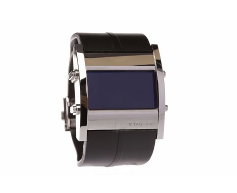 GENTLEMAN'S TAG HEUER MICRO TIMER STAINLESS STEEL DIGITAL WRIST WATCHrectangular black dial, the 38mm case with CS111C-1, VA5