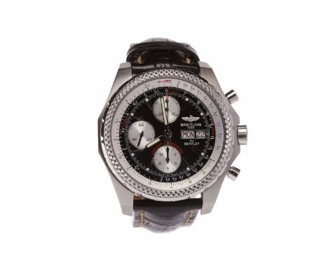 GENTLEMAN'S BREITLING FOR BENTLEY STAINLESS STEEL AUTOMATIC CHRONOMETER WRIST WATCHthe round black dial with applied stainles