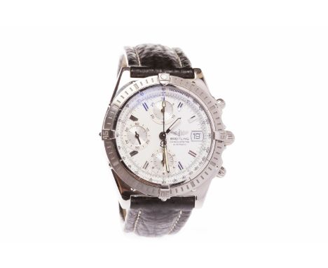 MID SIZE BREITLING CHRONOMETRE AUTOMATIC STAINLESS STEEL WRIST WATCHthe round white dial with applied stainless steel baton h