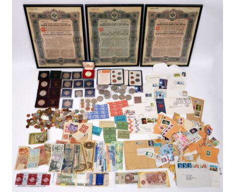 Miscellaneous British pre and post-decimal coins and banknotes, to include commemorative Crowns, various foreign coins and ba