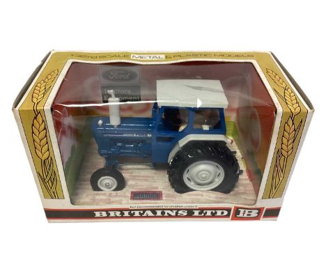 Britains Ford 6600 blue &amp; white livery Tractor, in window boxes No.9524 (3)