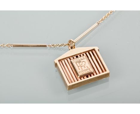 TWENTIETH CENTURY ROLLS ROYCE MOTIF PENDANT
in the form of a car grille with Rolls Royce monogram, marked 375 for nine carat 