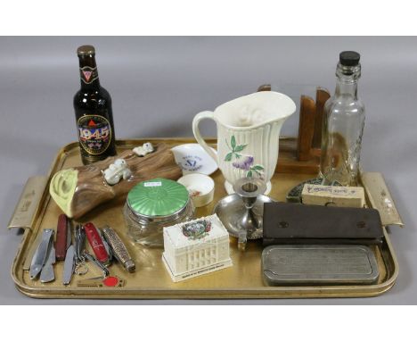 A small collection of ceramics, penknives, 1945 commemorative ale, an old pipe, Rolls Royce razor, Wade and Arcadian crested 