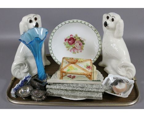 A tray lot of ceramic and glass collectables to include Royal Doulton cabinet plate, glass eyed mantel dogs, Royal Copenhagen