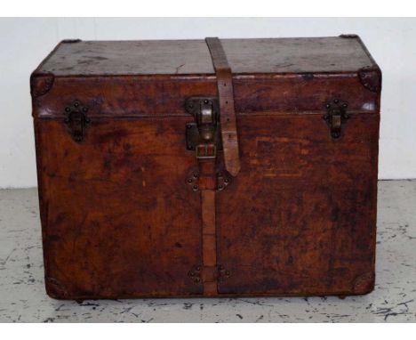Louis Vuitton steamer leather trunk with leather handles to each end, Louis Vuitton marked brass rivets, reinforced corners, 