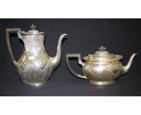 Edward VII sterling silver teapot &amp; coffee pot each hallmarked for Sheffield 1901, makers Mappin and Webb,  (height 15cm,