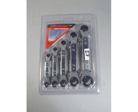 A 5 Piece Off Set Ratchet Ring Spanner Set. +vat