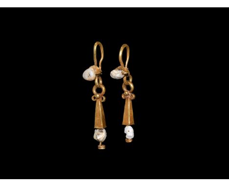 1st century BC-1st century AD. A matched pair of gold earrings, each a hoop with pearl bead attached to the outer face, pyram
