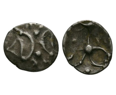 10-43 AD. Obv: double crescent with two pellets between within diamond figure. Rev: stick horse. S. 438; BMC 3781-3784; ABC 1