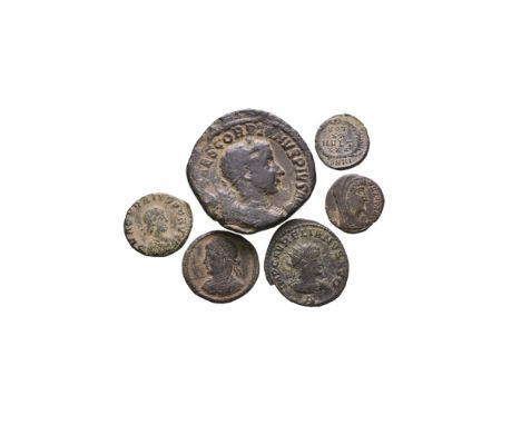 3rd-4th century AD. Group comprising: Gordian III, sestertius; Aurelian/Vabalthus, antoninianus; later bronzes (4"). 30.10 gr