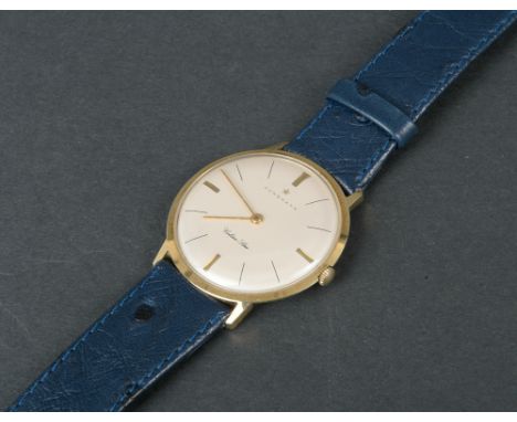 Herrenarmbanduhr mit Handaufzug, Marke „Junghans Goldenstar“. 14 kt Gold. (Funktion ungeprüft)