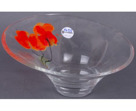 Schale „Oranger Mohn“. Goebel 20. Jh. Farbloses Glas, mit farbigen Einschmelzungen; Entwurf und zweifach sign. Oskar Koller (