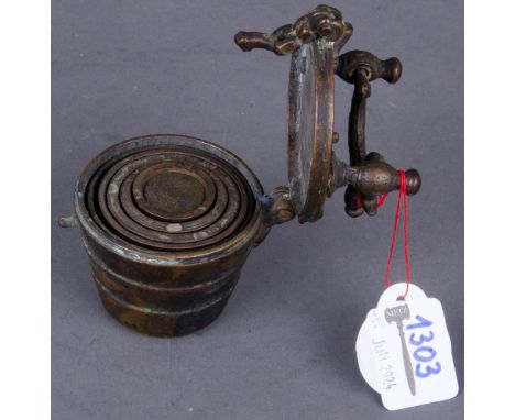 Gewichtssatz. Deutsch 18. Jh. Bronze, H=10,5 cm, D=6,5 cm. (komplett) 