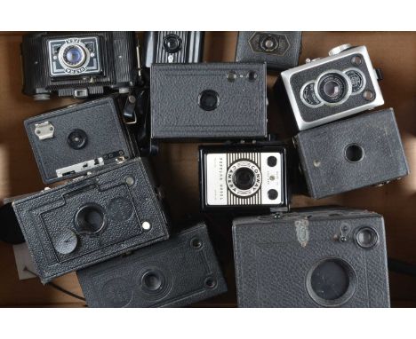 A Tray of Box Cameras, including a Zeiss Ikon Box Tengor, Baby Box, Klito No 6 falling plate camera, Conway Popular, Houghton