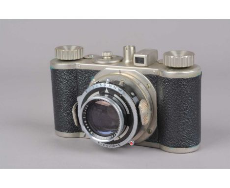 A Wirgin Edinex 35mm Camera, first version, shutter sluggish on slow speeds, self timer working, body G, with Schneider Kreuz