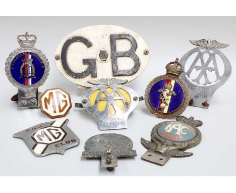 Motoring Memorabilia, assorted car badges including enamel examples, MG Club, the Royal Naval Association, RAC and AA (one tr