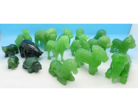 Sixteen jade figures