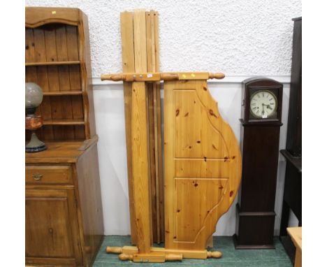 Pine bed frame, width 150 cm