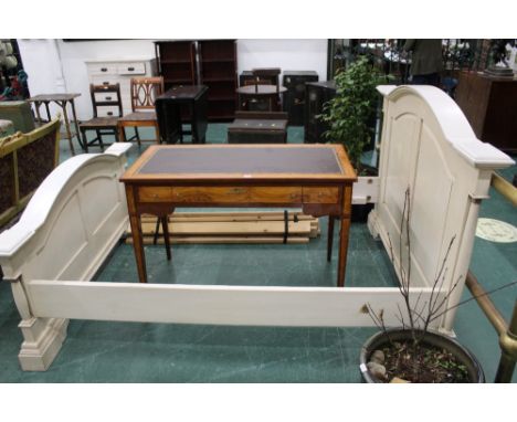 Cream painted Shabby Chic style bed frame, width 145 cm, length 190 cm