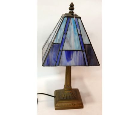 A Tiffany style table lamp 