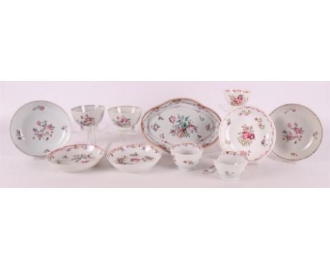 A lot of various Lowoft porcelain, including pattipan and cups with saucers, China, 18th century. Polychrome floral decoratio