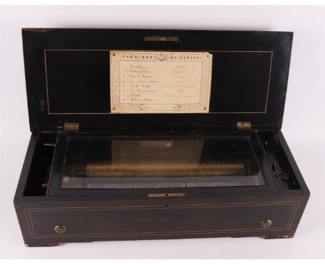 A cylinder music box with eight melodies in a rosewood veneered housing with floral marquetry, 2nd half of the 19th century, 