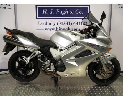 Honda VFR 800F-2  motorcycle. 2002. 781ccRuns and rides. MOT until 18.8.25. Comes with owners manual, service booklet and som