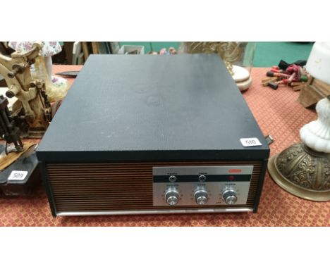 A mid 20th century Ultra portable record player, Model 6041 (Serial No. 003389).
(R9)
